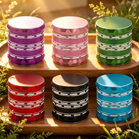 Broyeur à herbes en gros de 63 mm à coupe diamantée avec 4 couches en alliage d'aluminium et motif rayé argenté, broyeur à tabac en vrac