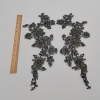Applique en dentelle argentée faite à la main avec broderies intégrales et motifs en cristal pour corsage de mariage