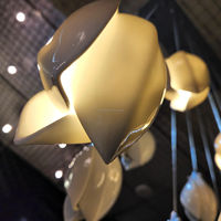 Lustres de fleurs de lys nouvellement conçus pour Villa hôtels salon escalier longue grande suspension d'éclairage LED