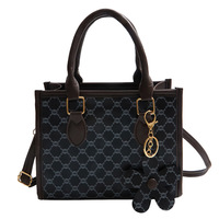 Nouveau Sac Fourre-tout de Luxe pour Femme 2026 en Cuir PU avec Breloque Fleur, Sac à Main Tendance et Sac Bandoulière pour le Travail