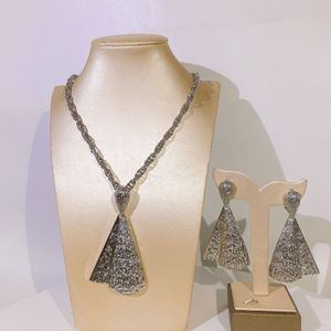 Conjunto de joyería de boda para mujer chapada en oro italiano, collar con colgante de diamante de gota de agua de dos piezas para regalos y fiestas, venta al por mayor - Product Image 2
