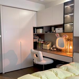 Sistema di Stoccaggio per Tatami Antipolvere Personalizzato con Superficie in Materiale Rush Mat per Design di Camere da Letto Rurali e Zone Relax - Product Image 1