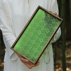Plateau à thé en bois de style japonais avec insert en verre, plateau de service rectangulaire pour le rangement des tasses à thé, plateau à fruits - Product Image 2
