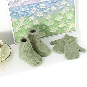 Wholesale Winter Warm Knitted Baby Mittens Crochet Baby Booties and Baby Mittens 2Pcs Set