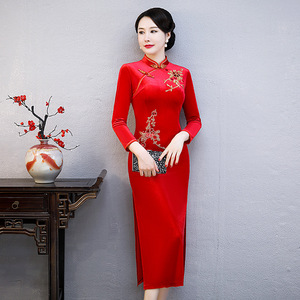 Nouvelle robe Cheongsam longue en velours polyester perlée à <span class=keywords><strong>la</strong></span> main, style moderne, <span class=keywords><strong>pour</strong></span> femme, idéale <span class=keywords><strong>pour</strong></span> l'automne/hiver et les occasions quotidiennes, à manches longues, <span class=keywords><strong>pour</strong></span> les mères. - Product Image 4