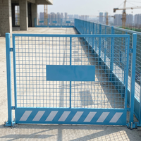 Système de barrière de sécurité en maille métallique galvanisée durable pour la protection des bords des chantiers et la prévention des chutes