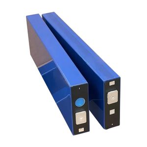 叶片<span class=keywords><strong>3.2v</strong></span> 154ah磷酸铁锂棱柱形电池可充电LFP锂离子<span class=keywords><strong>3.2v</strong></span> lifepo4电池 - Product Image 5