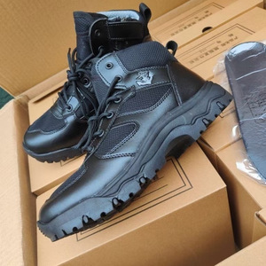 รองเท้าฝึกซ้อมฤดูร้อนสำหรับผู้ชาย สีดำ ตาข่าย หุ้มข้อสูง พื้นยาง ส้นเตี้ย รองเท้าบูทออกกำลังกาย - Product Image 4