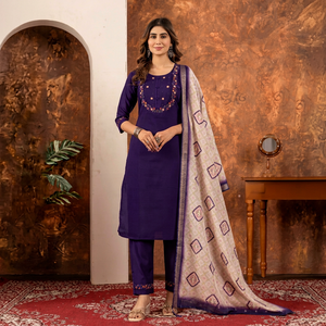Salwar Kameez de Algodón Morado con Dupatta Bordada, Ropa Tradicional India y Pakistaní para Mujer, Estilo Casual, Largo hasta el Tobillo, Corte Regular - Product Image 1