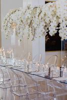 Table de banquet en acrylique avec structure transparente stable, design moderne pour une utilisation dans les fermes et lors d'événements de mariage