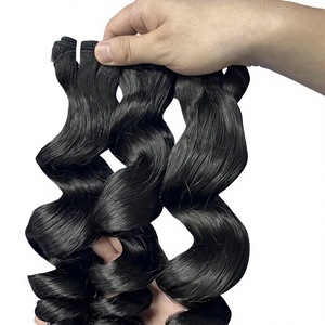 Cheveux ondulés Buemese / Cheveux naturels ondulés noirs / Cheveux ondulés noirs à double trame machine / Noir intense / Cheveux indiens 100 grammes en paquet ondulé - Product Image 2
