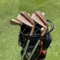 Ensemble de fers de golf forgés creux 2025 avec logo personnalisé, 4 pièces, personnalisation de la tige et de la poignée, personnalisation de la tête de fer de golf