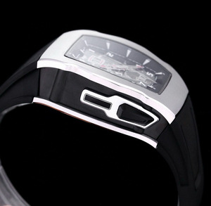 Orologio da Uomo Impermeabile alla Moda con Cassa in Lega di Ultima Generazione e Cinturino in Gomma - Product Image 4