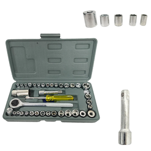 Kit Combinato di 40 Pezzi con Chiave a Cricchetto e Bussole, Attrezzi Professionali per Riparazione Auto e Moto - Product Image 6