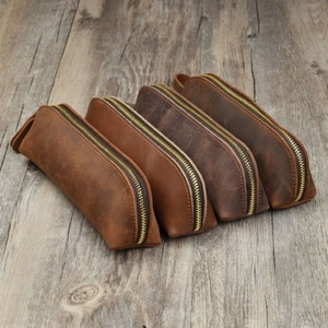 <span class=keywords><strong>Estuche</strong></span> de lápices de cuero auténtico personalizado <span class=keywords><strong>Estuche</strong></span> de <span class=keywords><strong>bolígrafos</strong></span> personalizado <span class=keywords><strong>Estuche</strong></span> estético Bolso de <span class=keywords><strong>bolígrafos</strong></span> de cuero genuino - Product Image 1