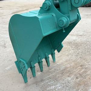Mini-excavatrice Kobelco SK50SR 2022 de 5 tonnes avec moteur Yanmar, godet de terrassement, dents de rechange et marteau brise-roche - Product Image 4