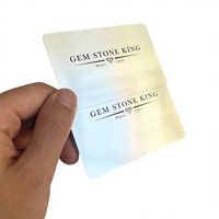 Carte de fidélité VIP en plastique PVC avec bande magnétique, numéro en relief, code QR, base dorée ou argentée, logo personnalisé