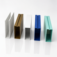 Profilés linéaires métalliques décoratifs en U pour plafond, en tube carré d'aluminium sur mesure, pour la décoration intérieure