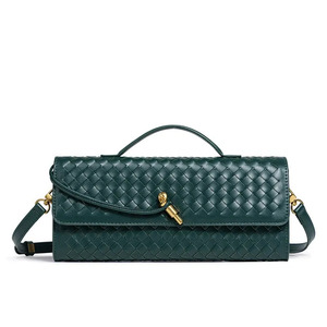 Bolso de Mano Tipo Acordeón de PU Tejido para <span class=keywords><strong>Mujer</strong></span>, Bolso Bandolera Pequeño, 30cm, Logotipo Personalizado OEM, Bolso de Moda - Product Image 4