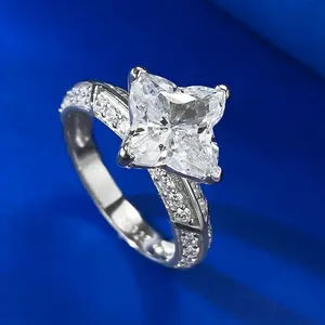 Nuevo anillo de diamante de alto carbono en forma de cuadrilátero para mujer, joyería de mano de plata 925 de Europa y América para mujer