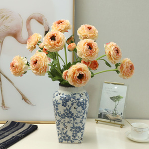 Flores Artificiales de Peonía de Plástico y Seda para Decoración del Hogar y Bodas, Hechas en China, Dos Flores de Loto - Product Image 1