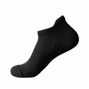 Calcetines <span class=keywords><strong>cortos</strong></span> <span class=keywords><strong>negros</strong></span> para deportes al aire libre para hombre, calcetines náuticos poco profundos, calcetines suaves sin uso para uso diario, calcetines tobilleros, invisibles - Product Image 3