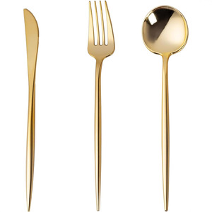 Juego de Cubiertos Desechables de Plástico Occidental Chapados en Oro con Mango Largo, Cuchillo, Tenedor y Cuchara de Plástico Compostable para Postres y Fiestas - Product Image 2