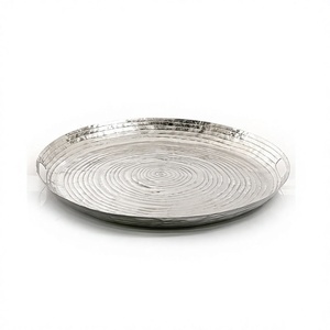 Plateau rond en aluminium pour servir des dattes et des chocolats, design fantastique, accessoires de table. - Product Image 1