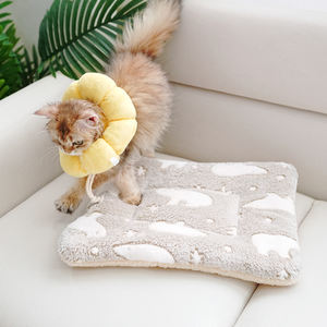 Tier-Schlafmatte & Hunde- und Katzenbett – Modernes Strickmuster mit Cartoon-Motiven, Weiches Dickes Fleece, Vier Jahreszeiten, Maschinenwaschbare Kuscheldecke - Product Image 2