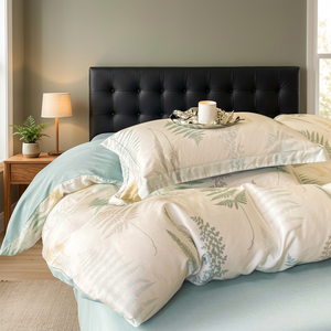 Super Soft White Microfiber <b>Silk</b> Jacquard Duvet Cover Set King Size Quilted Anti-Bacteria Four Seasons Cartoon Coral Fleece - Product Image 3