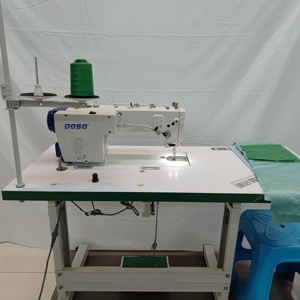 Industrial High-Speed Lockstitch <b>Sewing</b> Machine Easy-to-Operate with Two-Way Feeding and Industrial Strength Motor - Product Image 2