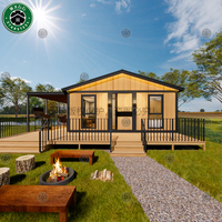 Maison préfabriquée en conteneur à grain de bois clair, villa légère en acier isolée, cabane portable détachable pour le glamping, les centres de villégiature et les séjours à la maison.