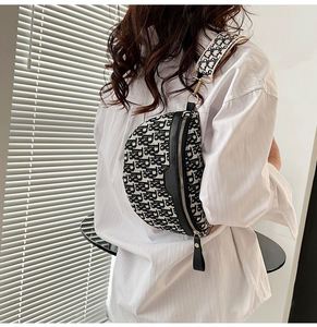 Bolsos de Mano de Lujo Vintage AIOR para Mujer, Bolsos de Diseñador con Correa Única, Cierre de Cremallera y Decoración de Letras en Cadena - Product Image 5