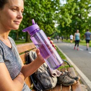 Bouteille d'eau sport en plastique 24 oz avec logo personnalisé, sans BPA, réutilisable, avec paille et couvercle à clapet, idéale pour la promotion - Product Image 5