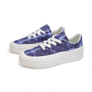 Nouvelles Chaussures en Toile à Lacets Style 2025 pour Hommes – Baskets Décontractées Confortables et Respirantes à Semelles Épaisses en Caoutchouc Flexible et Cuir Véritable - Product Image 1