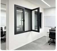 Ventana Abatible de Aluminio con Doble Acristalamiento y Fuerte Efecto de Insonorización