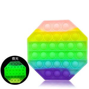 Nouveau <span class=keywords><strong>Pop</strong></span> Fidget <span class=keywords><strong>It</strong></span> Toy Autisme Sensory Push Popper lumineux - Product Image 1