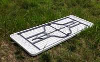 Prix d'usine Table de camping pliable de 6 pieds Résine époxy durable pour hôtels modernes Hôpitaux Villas Design moderne