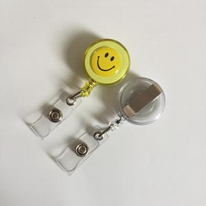 Portacredenciales con Hebilla Telescópica de Fácil Extracción con Diseño de Cara Sonriente, Logotipo Personalizable, Hebilla de Cintura con Botón para Enfermeras de Hospital, Accesorios para Tarjetas de Identificación - Product Image 3