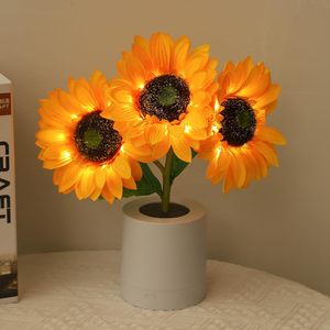 Lampe LED Fleur <span class=keywords><strong>de</strong></span> Tournesol Veilleuse en Plastique Blanc Chaud Décoration Chambre Cadeau Saint-Valentin <span class=keywords><strong>Anniversaire</strong></span> <span class=keywords><strong>pour</strong></span> Elle <span class=keywords><strong>Maman</strong></span> Épouse - Product Image 1