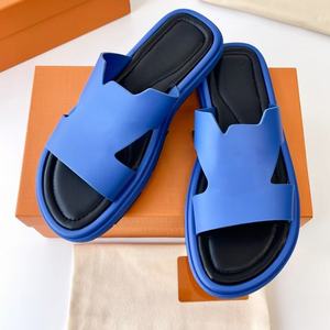 Tendance 2025 : Sandales de plage décontractées pour femmes, Chaussures plates de marche décontractées mode été, Chaussures de plage et d'extérieur pour hommes, Pantoufles de luxe - Product Image 2