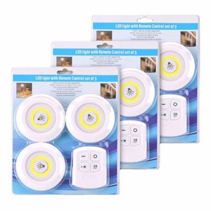 Lampe LED sans fil sous l'armoire, télécommande, intensité réglable, lumière de nuit pour armoire, chambre à coucher, cuisine, lampe à piles - Product Image 1