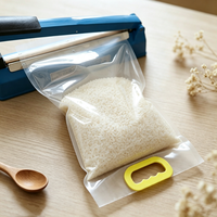Sac d'emballage alimentaire en plastique de qualité alimentaire, pochette sous vide thermoscellable avec poignée, impression personnalisée disponible pour le stockage des céréales