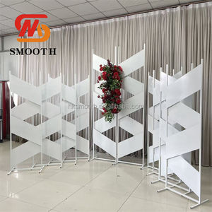 Arco de Hierro para Bodas y Banquetes Personalizado de Fábrica, Arco de Metal Blanco con Patrón, Soporte para Fondo de Escenario - Product Image 3