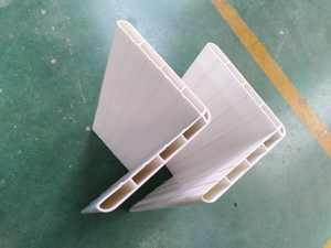 L'acier à angle droit poli d'UPVC meurent application de ménage de <span class=keywords><strong>coin</strong></span> de PVC de moule d'extrusion - Product Image 4