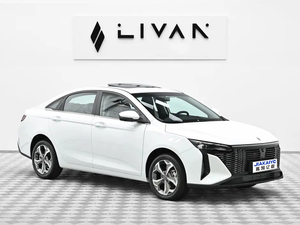 ขายส่งรถยนต์ Livan S6 Pro ซีดาน 5 ที่นั่ง เครื่องยนต์เบนซิน 1.5T เทอร์โบ พลังแรง เชื่อถือได้ รถใหม่จากจีน สำหรับผู้นำเข้ารถยนต์ระดับโลก - Product Image 1