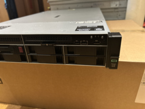 Servidor en Rack HPE ProLiant DL380 Gen10 con SQL 2022 Standard - Product Image 5