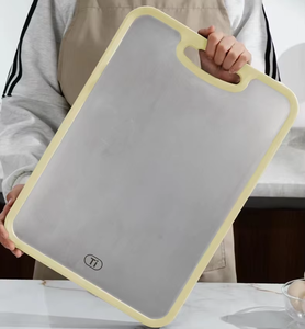 YOULIKE Tabla de cortar de doble cara-Titanio y PP de grado alimenticio | Bloque de cortar antideslizante ecológico con mango Apto para lavavajillas - Product Image 4