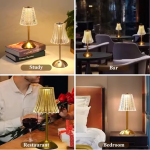Lampe de table LED tactile moderne sans fil rechargeable en métal pour restaurant et hôtel, éclairage décoratif 2W - Product Image 5