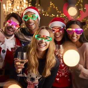 Gafas LED con Forma de Corazón, con Pilas, para Fiestas Navideñas, con Luz Intermitente, para Uso en Interiores, de Plástico, para Fiestas, Cumpleaños Infantiles - Product Image 2